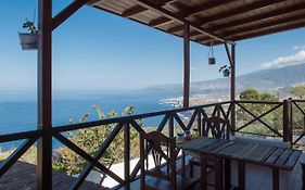 CASAS EN FINCA ECOLÓGICA EL BICLEN, NATURALEZA, CALMA Y VISTAS al MAR,